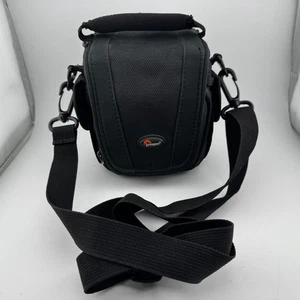 Lowepro Edit 100 Padded Camera Bag Black w/ Shoulder Strap - 6" wide - Picture 1 of 9