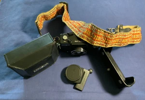 Minolta HI-Matic AF2 35mm Camera 38mm 2.8 Minolta Lens) W/ Case Lens Cap Strap - Picture 1 of 5