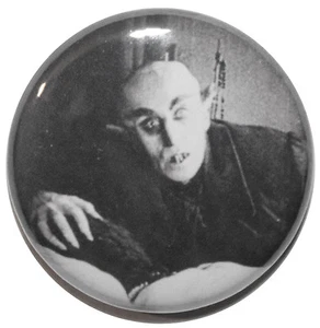 1 Zoll (25 mm) Nosferatu Bettszene 1922 Horrorfilm Knopf Abzeichen Pin - Hochwertig - Bild 1 von 2