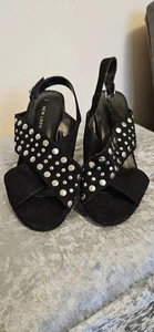 New Look Size 5 Black Block Heels With Silver Stud Details - Picture 1 of 4