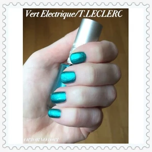 T LECLERC Nagellack Nagel- Strenghtener Grün Elektrisch Exzellente 8ML Wert - Bild 1 von 1