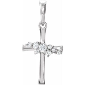 .06 CTW Natural Diamond Cluster Cross Pendant In Platinum - Picture 1 of 2