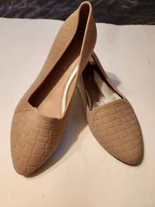 Women's flats sz 7; woven waterproof bt passage  new without  tags Tan - Picture 1 of 10