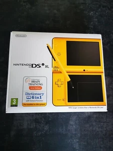 Consola Nintendo DSi XL [Amarilla, modelo UK, ¡Extremadamente RARA!] - Imagen 1 de 5