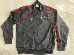 Chicago Bulls 75th Anniversary Courtside Nike NBA Tracksuit XL Black/Red - Picture 1 of 6