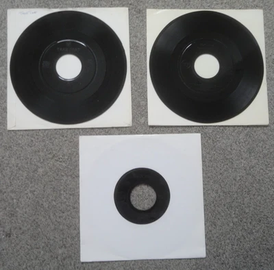 JOBLOT x 3 TAKE THAT JUKEBOX 7", RELIGHT, EVERYTHNG CHANGES, ONLY TAKES A MINUTE - Image 1 of 4