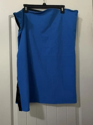 Rare Lululemon Vinyasa Royal Blue Scarf One Size. Snaps for customizable looks - Image 1 of 4