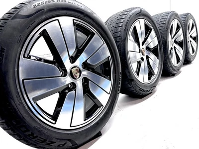 Original Porsche Taycan Turbo Aero 19 Zoll Winterräder Felgen Winterreifen - Bild 1 von 4