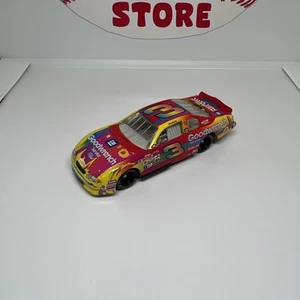 Suelto 2000 Winners Circle #3 Dale Earnhardt Sr Peter Max NASCAR 1:64 Diecast - Imagen 1 de 11
