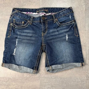 Maurices Medium Wash Denim Bündchen Jeansshorts Damen Gr. 9/10 Distressed Mid Rise - Bild 1 von 6