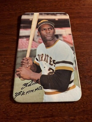 1971 Topps Super #37 Roberto Clemente. EX - Image 1 of 2