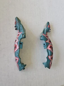 DINO BODY SIDES FOR TRANSFORMERS 2003 UNIVERSE DINOBOT STRIKER FIGURE HASBRO L40 - Picture 1 of 2
