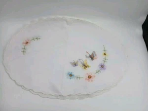 (Lot Of 8) Vintage Embroidered Oval Scalloped Edge Place Mats 19"x 12" - Picture 1 of 11