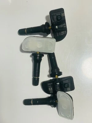 Set of 4 GM 13542523 Sensor Assembly Tire Pressure Indicator  - Image 1 of 3