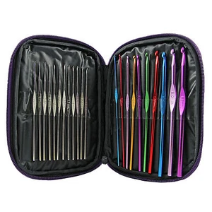 22 PIECE MULTI COLOURED ALUMINIUM CROCHET HOOKS KNITTING NEEDLES SET 0.6MM-6.5MM - Picture 1 of 2