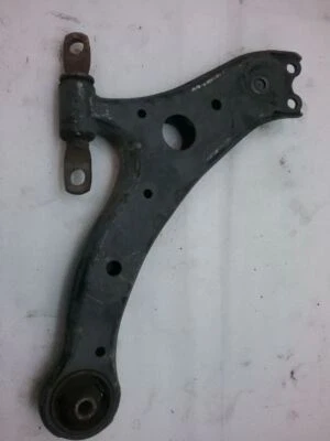 Brazo de control inferior delantero izquierdo L/F 4 cilindros Toyota Camry 2004 100-3B_RM Foto 1 de 3