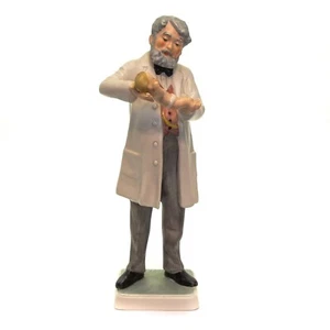 1971 GOEBEL BABY OLD DOCTOR PEDIATRICIAN PEDIATRIC NEWBORN FIGURE FAMILY STATUE - Picture 1 of 7