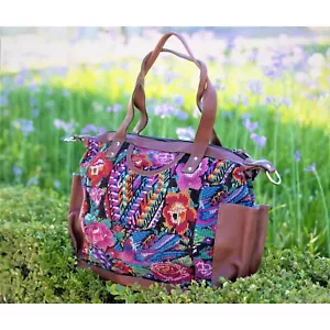 Bolso de Día Convertible Artesanal Guatemalteco CDB 100% Cuero y Rosas Huipil Vintage - Imagen 1 de 8