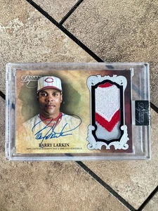 Barry Larkin 2021 Topps Dynasty Game Used Logo Patch Auto /5 Reds - Picture 1 of 2