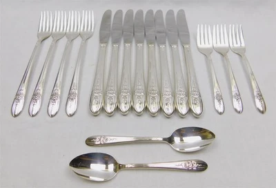 Wm Rogers TRIUMPH 1941 LOTE 17 piezas cucharas horquillas cuchillos plateados Foto 1 de 4