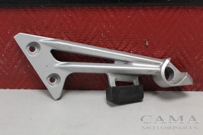 FOOTREST BRACKET REAR RIGHT Yamaha FJR 1300 2006-2012 ABS (FJR1300 FJR1300A) Foto 1 de 4