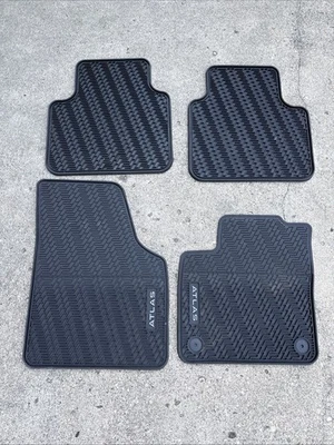 Alfombrillas Volkswagen Atlas 2019-2025 goma para todo tipo de clima OEM ¡Envío gratuito! Foto 1 de 4