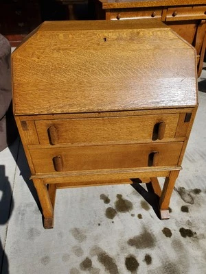 Escritorio Chippendale antiguo Foto 1 de 3