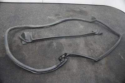 Sello de tira climática ventana puerta trasera izquierda 4ML839479A Lamborghini Urus *Nota* Foto 1 de 4