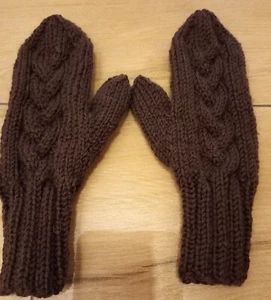 Handschuhe Damen handgestrickt Wolle dunkelbraun mit Zopf Größe 7 - Bild 1 von 1