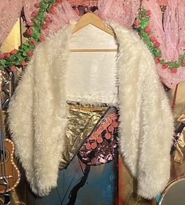 Vintage Faux Fur Shrug, With Beautiful Lining Detail - Picture 1 of 7