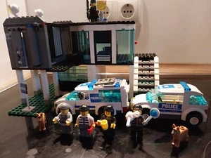 LEGO® CITY — Police Station (7498) ● Polizei ● Polizei ● MOC - Bild 1 von 9