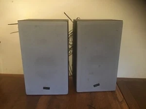 Toshiba SS-2200W-YY 20 Watt x 2 Altoparlanti per sistema musicale Toshiba SM-2200 - Foto 1 di 3