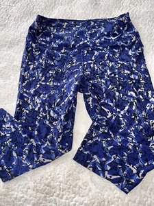 Girls Nike Dri-Fit Leggings Size 8/10 M Blue Floral Camouflage-like - Picture 1 of 8