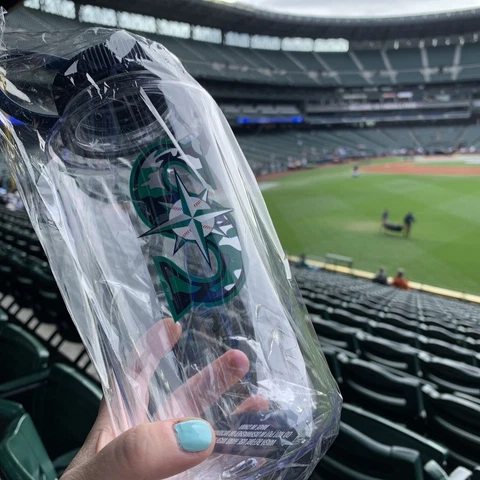 NEW MLB Seattle Mariners Water Bottle 32oz from 4-22-23 Fan Game Giveaway Cover