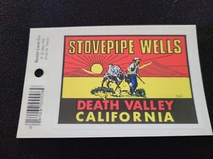 Adesivo/decalcomania souvenir da viaggio vintage Stovepipe Wells, California - Foto 1 di 1