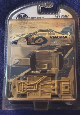 NUEVO 2004 Team Caliber Motorworks Die Cast Model Kit 1:64 Mark Martin Viagra  Foto 1 de 2