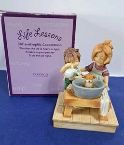 Figura Kids Bathing A Cat Life Lessons 2001 caja original - Imagen 1 de 10