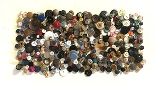 450 Pc. vintage mixed buttons Lot Scrapbooking Junk Journal Button Art Crafting - Picture 1 of 11