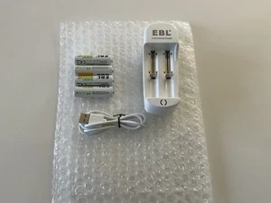 EBL -C839 Universal Battery Smart Charger PLUS FOUR 4 AA Rechargeable Batteries - Picture 1 of 6