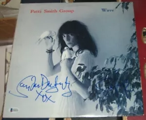 JAY DEE DAUGHERTY Patti Smith Group SIGNED AUTOGRAPHED 1979 WAVE VINYL ALBUM BAS - Picture 1 of 2