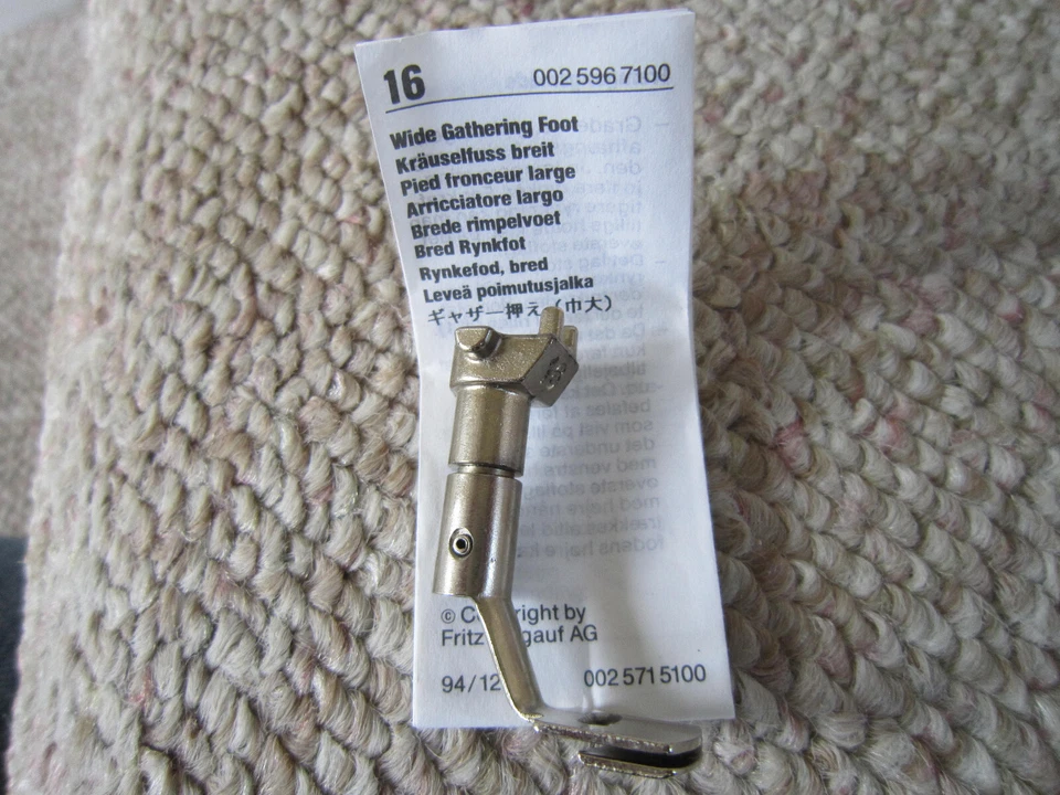 Pie de reunión ancho Bernina genuino #16 - estilo antiguo Foto 1 de 1