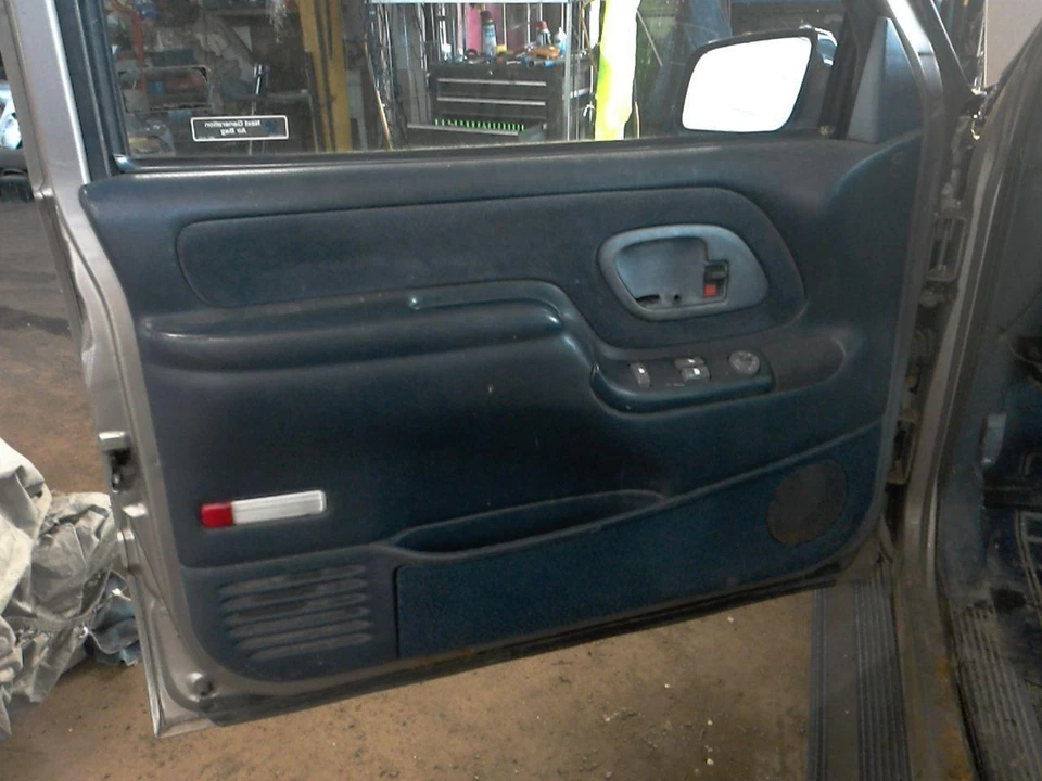 96 97 98 99 CHEVY PICKUP 1500 Panel de moldura de puerta delantera izquierda izquierda izquierda izquierda Foto 1 de 1