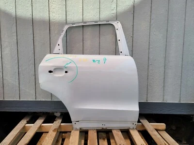 2009 2010 2011 2012 2013 2014 2015 2016 AUDI Q5 RIGHT REAR DOOR SHELL - Image 1 of 4