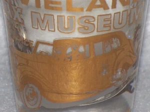 VTG MCM MID CENTURY GOLD MOVIE LAND WAX MUSEUM BUENO PARK SOUVENIR SHOT GLASS - Picture 1 of 10