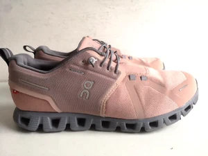 Damen Schuhe Sneaker On Running Cloud 5 Waterproof Gr 42 UK 8 W 10 rosa Mesh - Bild 1 von 16