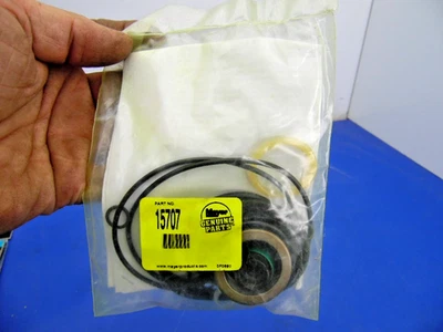 OEM MEYER 15707,SNOW PLOW PUMP E50 V66 E60 E60-H E61-H BASIC SEAL KIT,NEW - Image 1 of 3