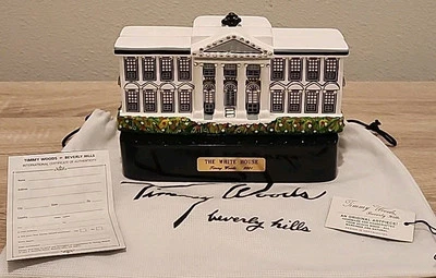 Rare Signed 2001 Timmy Woods "The White House" Handcrafted Purse/Handbag 112/200 - Image 1 of 4