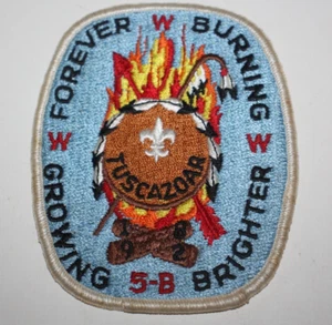 Parche vintage 1982 Camp Tuscazoar Boy Scout "Forever Burning Growing Brighter" - Imagen 1 de 6