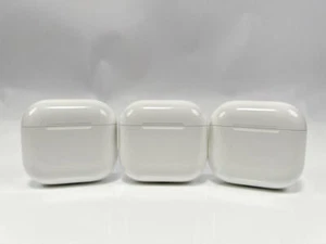 AS-IS Varying Styles of Apple AirPods 4 Wireless Earbuds, Bluetooth Headphones - Zdjęcie 1 z 2