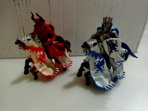 2004 Papo Fantasy World Series of Knights 2 KNIGHTS 2 Horse Figure Figurines - Picture 1 of 5